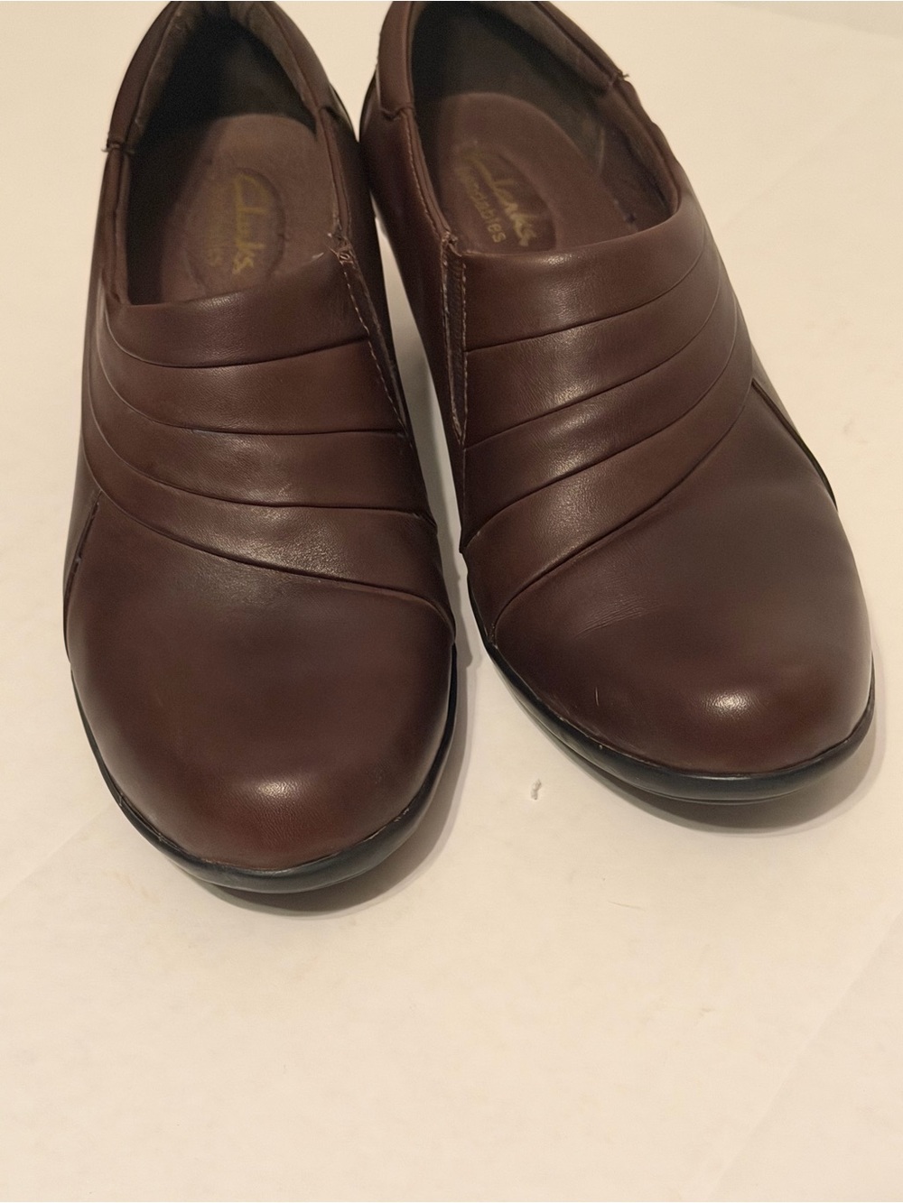 Clarks Bendable Brown Leather Slip-On Loafers